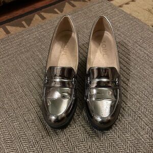 Soul Naturalizer Women's Achieve Wedge Loafer Pump. Size 9. Great condition.